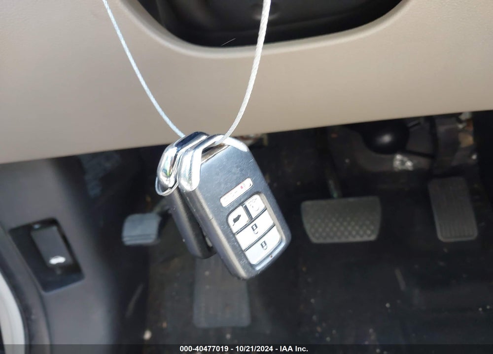 2018 HONDA PILOT EX VIN: 5FNYF5H30JB017400