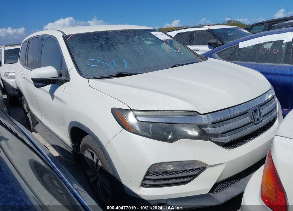 2018 HONDA PILOT EX VIN: 5FNYF5H30JB017400