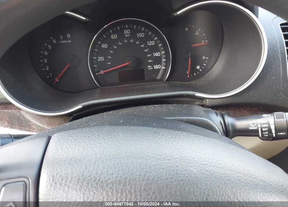 2015 KIA SORENTO LX VIN: 5XYKT3A69FG643423