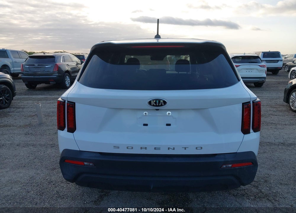 2021 KIA SORENTO LX VIN: 5XYRG4LC3MG021876