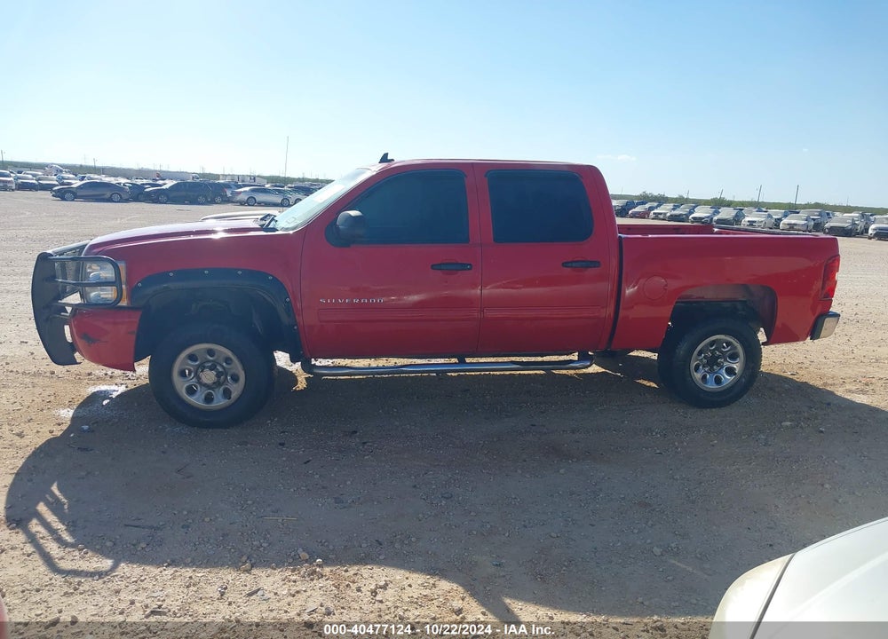 2011 CHEVROLET SILVERADO 1500 LS VIN: 3GCPCREA7BG160354
