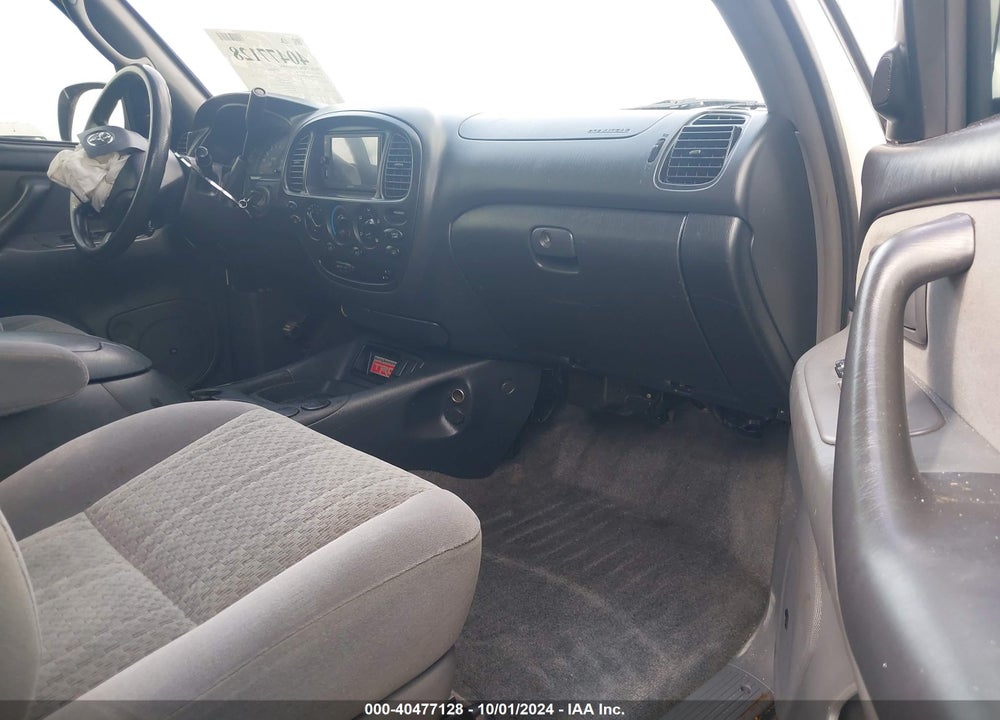 2005 TOYOTA TUNDRA SR5 V8 VIN: 5TBDT44135S498985