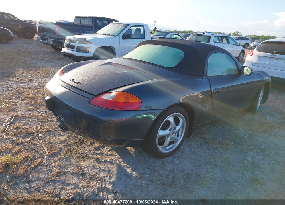 2000 PORSCHE BOXSTER VIN: WP0CA2982YS620444
