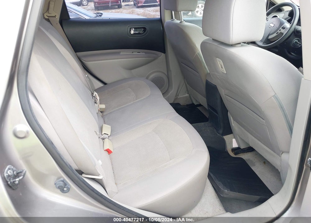 2015 NISSAN ROGUE SELECT S VIN: JN8AS5MT7FW671059