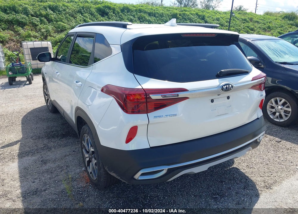 2021 KIA SELTOS EX VIN: KNDERCAA1M7104773