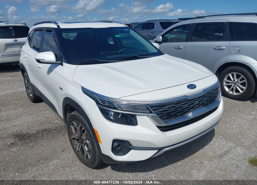 2021 KIA SELTOS EX VIN: KNDERCAA1M7104773