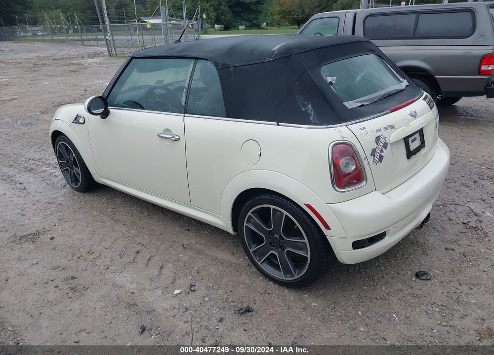 2010 MINI COOPER S VIN: WMWMS3C5XATY51546