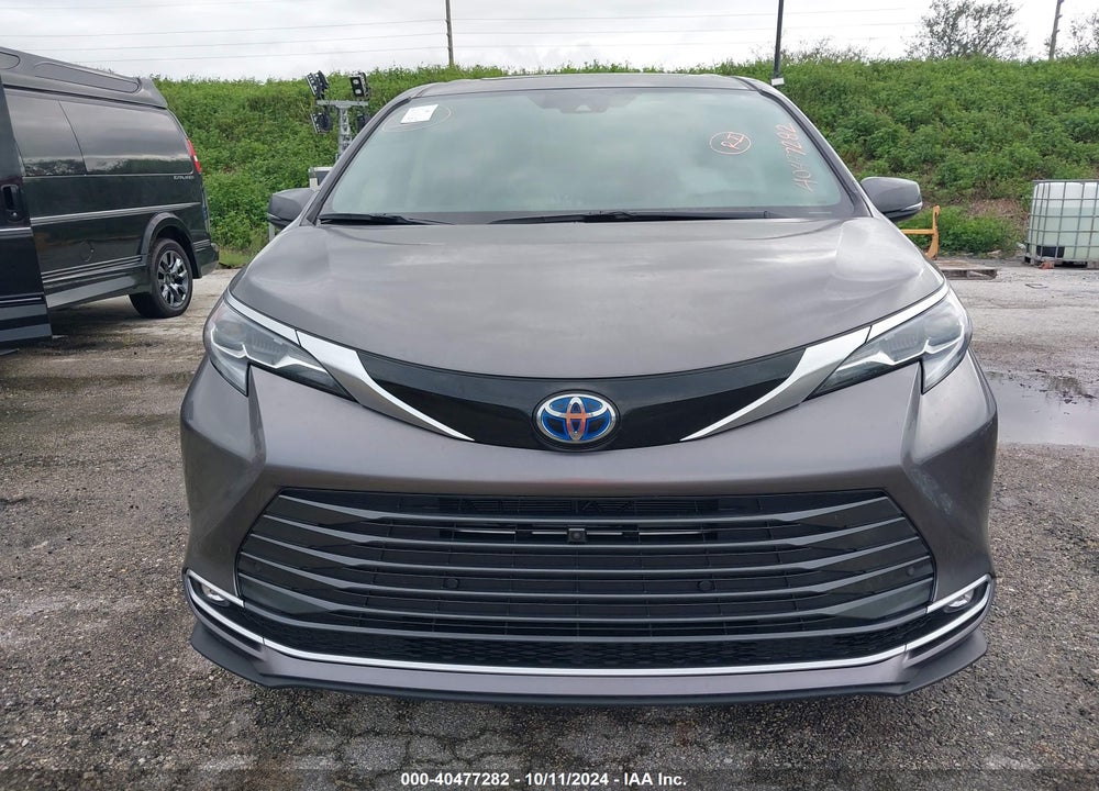 2024 TOYOTA SIENNA PLATINUM VIN: 5TDERKEC6RS209747