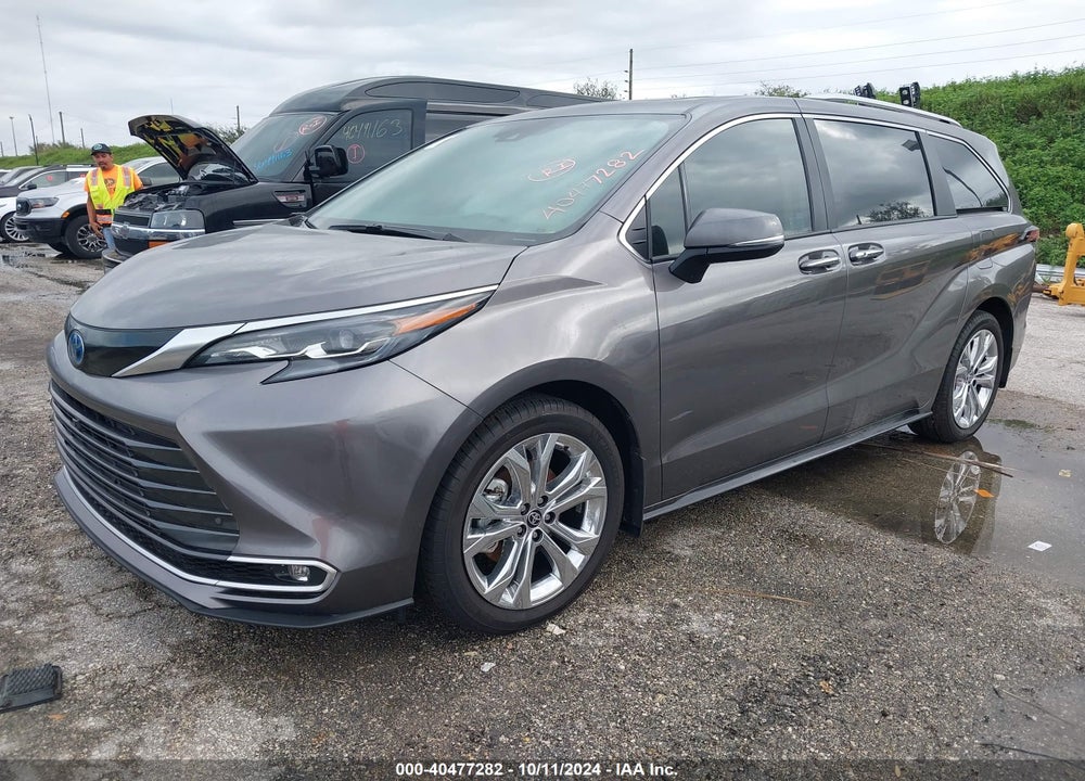 2024 TOYOTA SIENNA PLATINUM VIN: 5TDERKEC6RS209747