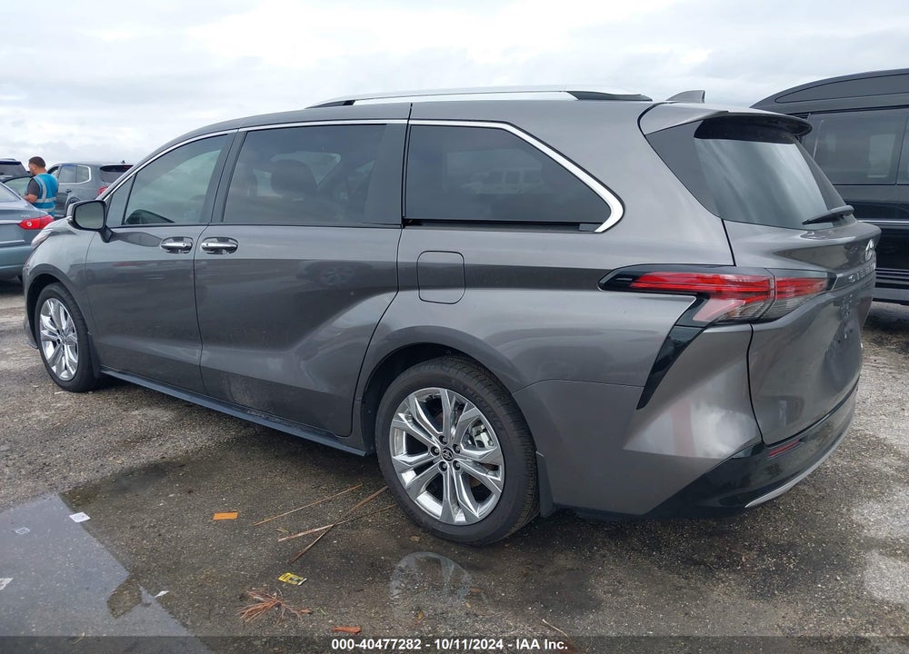 2024 TOYOTA SIENNA PLATINUM VIN: 5TDERKEC6RS209747