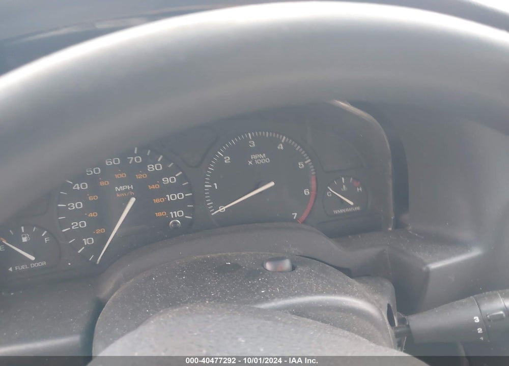 2002 SATURN S-SERIES SL VIN: 1G8ZS52812Z273426