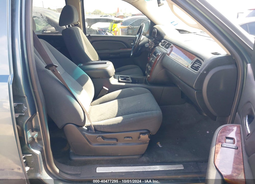 2008 CHEVROLET TAHOE LT VIN: 1GNFC13J28R185985