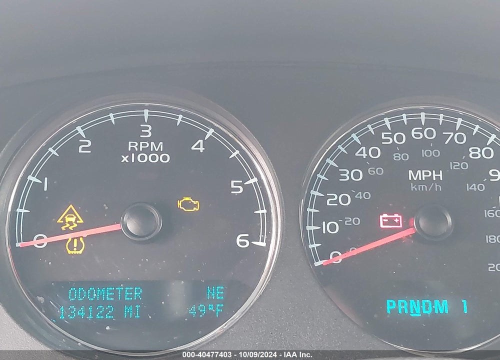 2010 CHEVROLET SUBURBAN 2500 LS VIN: 1GNZKLEG7AR272641