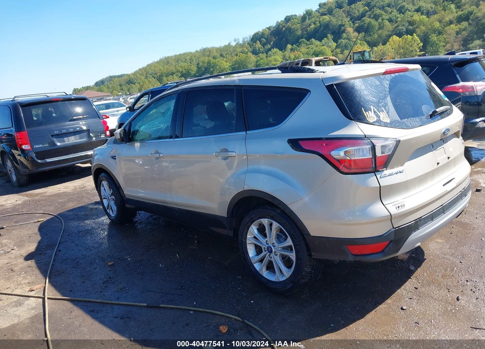 2018 FORD ESCAPE SE VIN: 1FMCU9GD1JUC69015