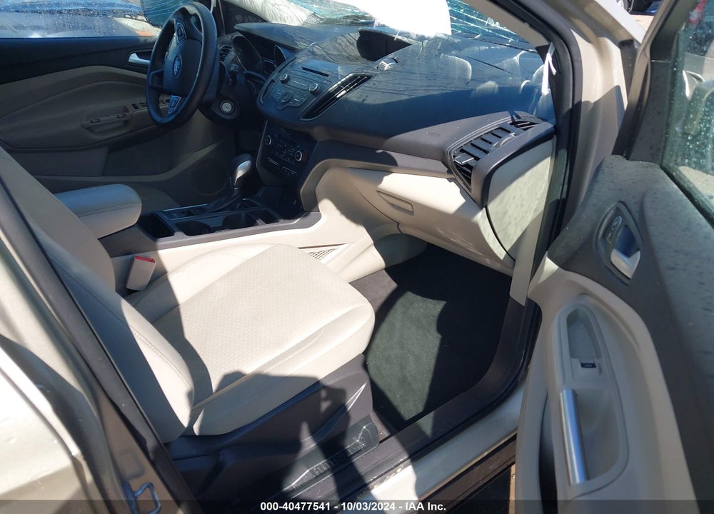 2018 FORD ESCAPE SE VIN: 1FMCU9GD1JUC69015