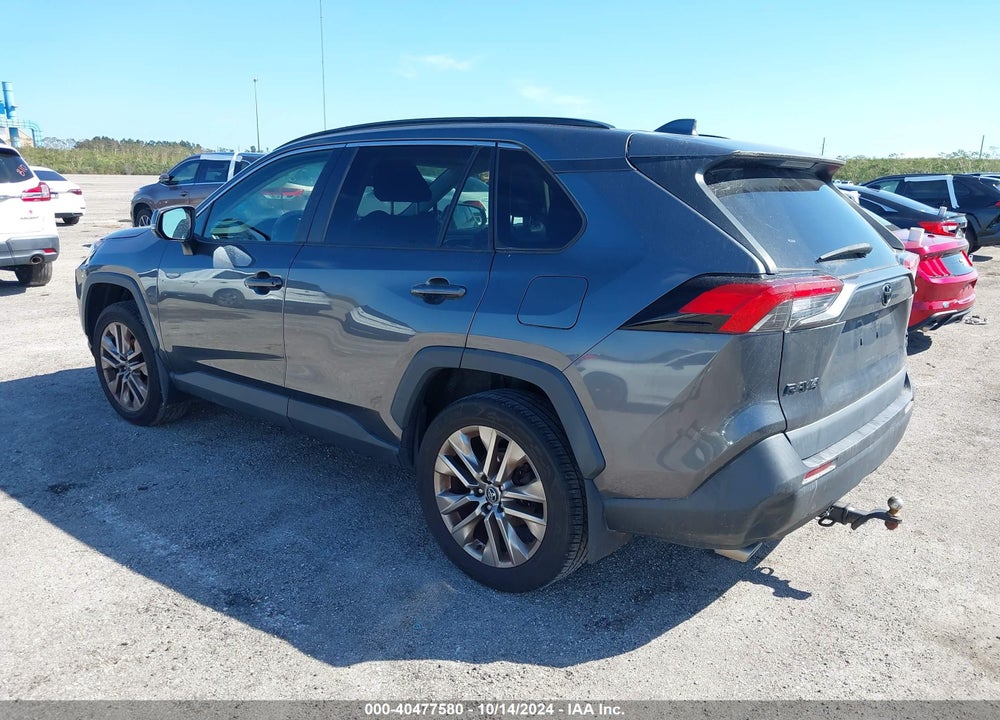 2020 TOYOTA RAV4 XLE PREMIUM VIN: 2T3A1RFVXLC072592