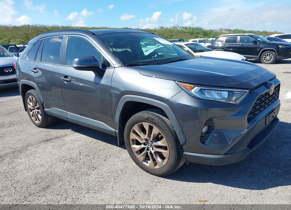 2020 TOYOTA RAV4 XLE PREMIUM VIN: 2T3A1RFVXLC072592