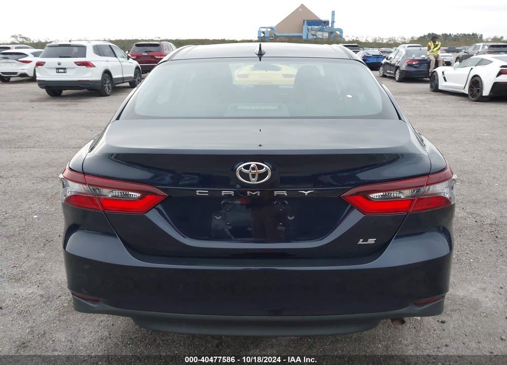 2022 TOYOTA CAMRY LE VIN: 4T1C11AK8NU632109