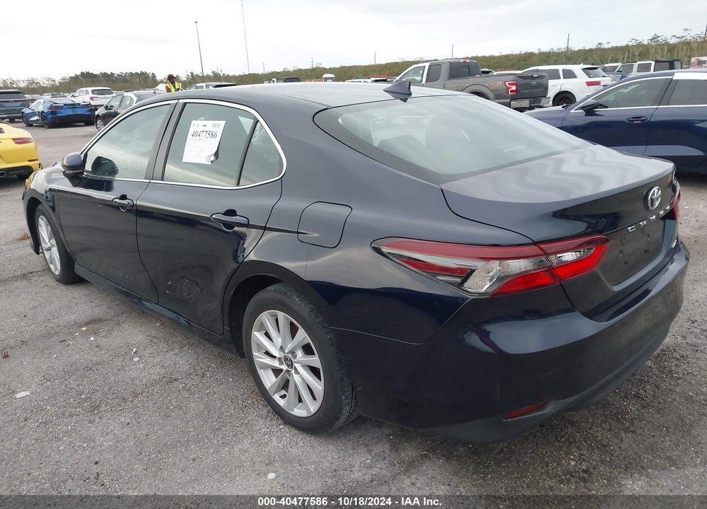 2022 TOYOTA CAMRY LE VIN: 4T1C11AK8NU632109