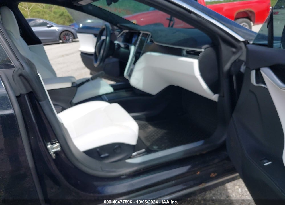 2017 TESLA MODEL S VIN: 5YJSA1E29HF204539