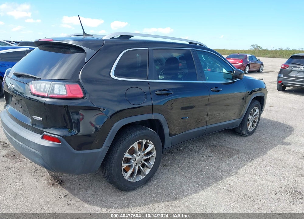 2019 CHEROKEE JEEP  LATITUDE PLUS 4X4 VIN: 1C4PJMLB2KD174910