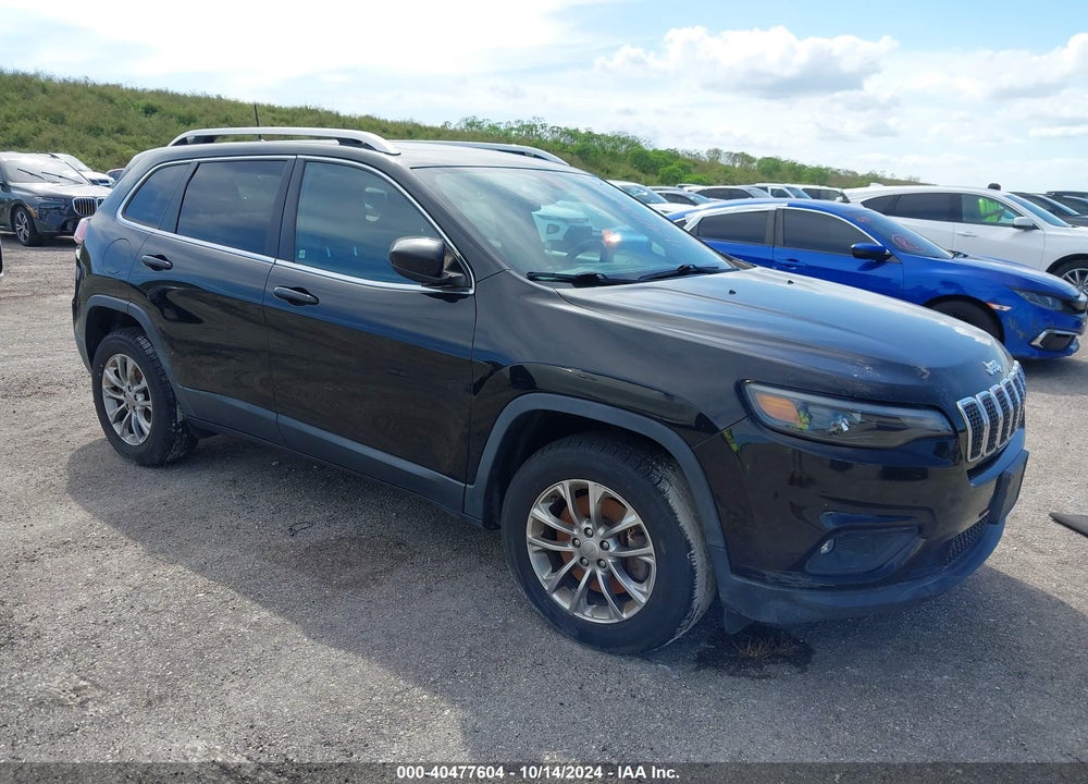 2019 CHEROKEE JEEP  LATITUDE PLUS 4X4 VIN: 1C4PJMLB2KD174910