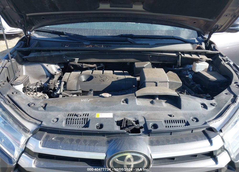 2019 TOYOTA HIGHLANDER LE VIN: 5TDZARFH6KS053436