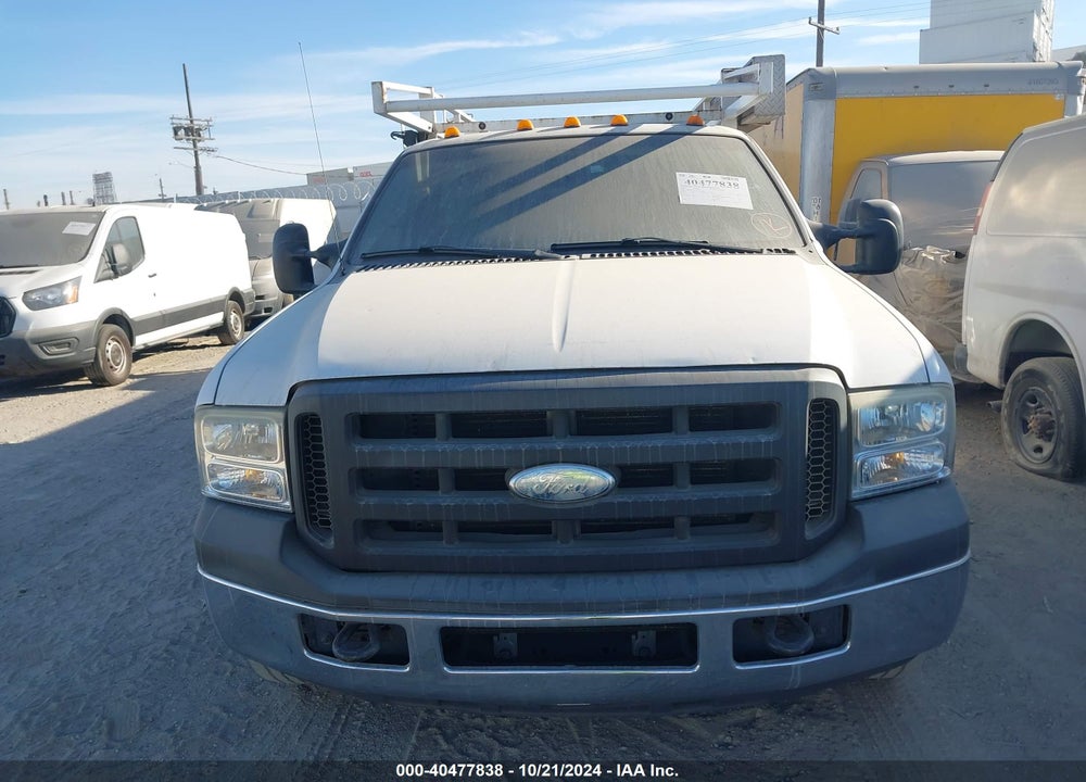 2007 FORD F-350 CHASSIS XL/XLT VIN: 1FDSF34577EA48571