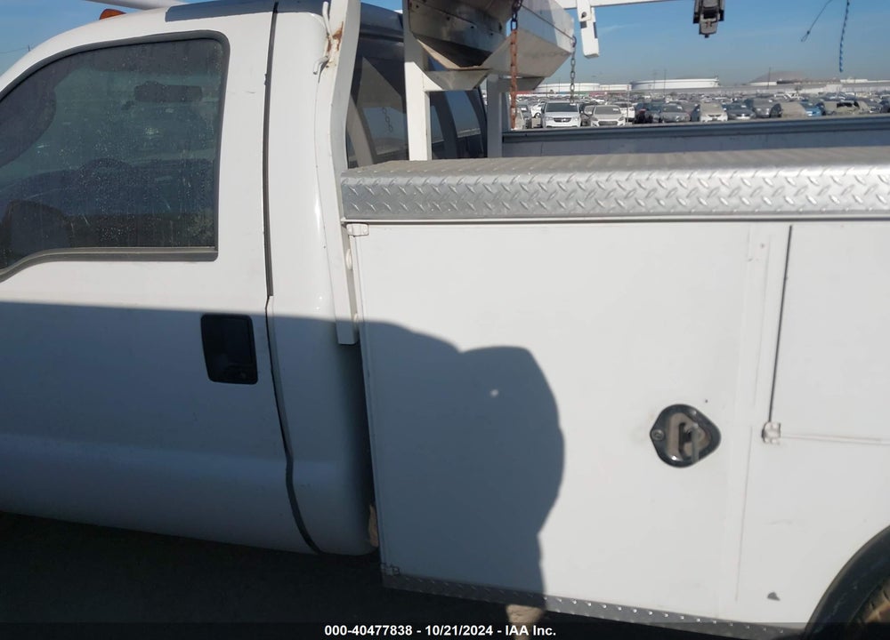 2007 FORD F-350 CHASSIS XL/XLT VIN: 1FDSF34577EA48571