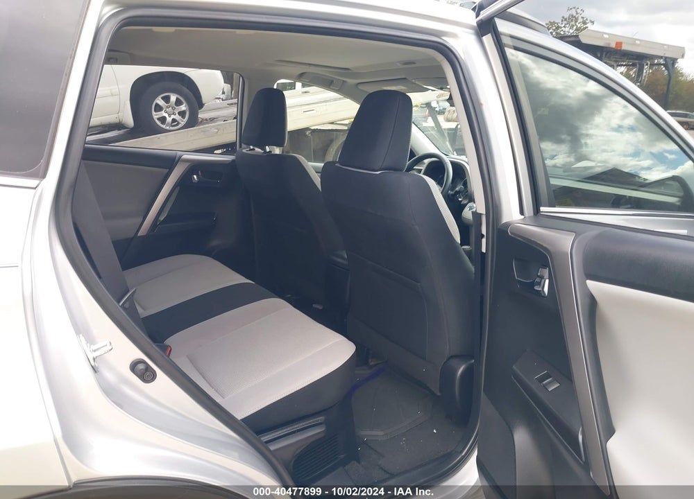 2016 TOYOTA RAV4 HYBRID XLE VIN: JTMRJREV4GD004987