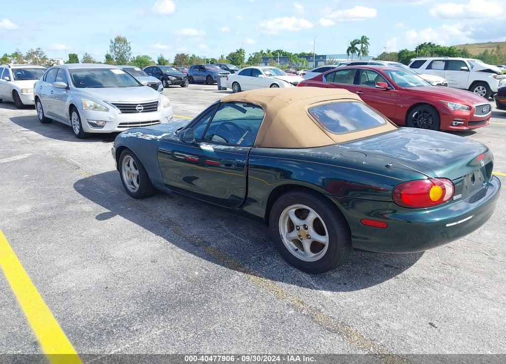 2002 MAZDA MX-5 MIATA CLOTH/LS/SE VIN: JM1NB353720232750