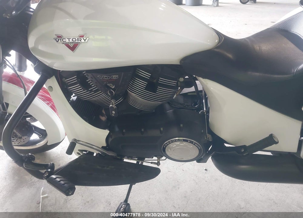 2014 VICTORY MOTORCYCLES CROSS COUNTRY VIN: 5VPDW36N4E3033207