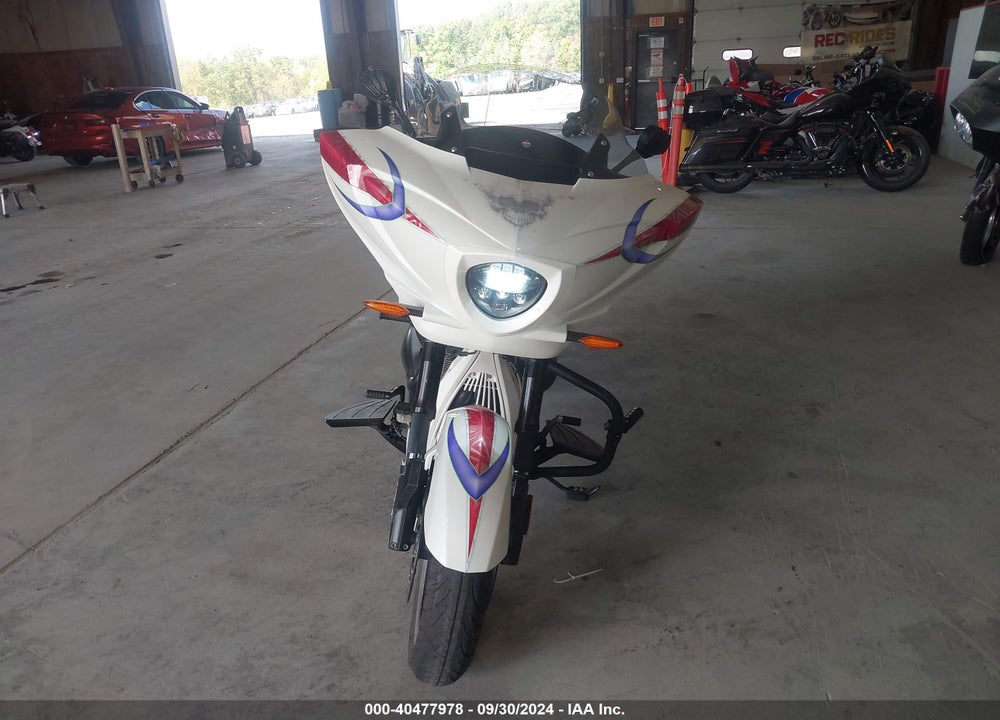 2014 VICTORY MOTORCYCLES CROSS COUNTRY VIN: 5VPDW36N4E3033207
