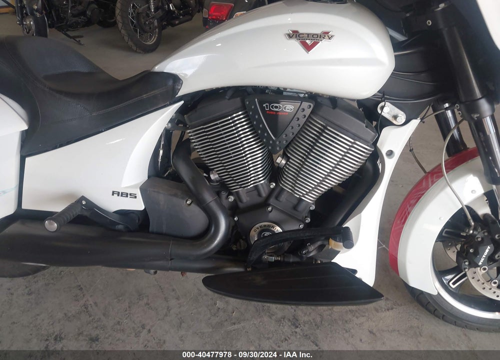 2014 VICTORY MOTORCYCLES CROSS COUNTRY VIN: 5VPDW36N4E3033207