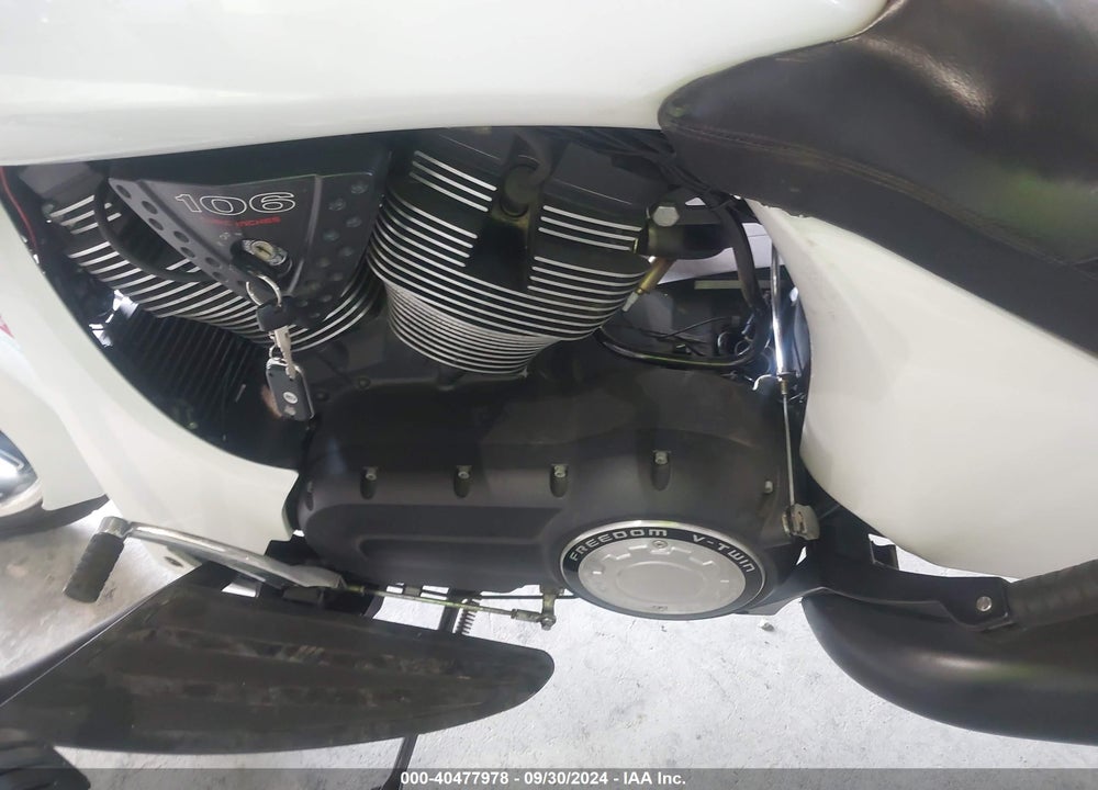 2014 VICTORY MOTORCYCLES CROSS COUNTRY VIN: 5VPDW36N4E3033207