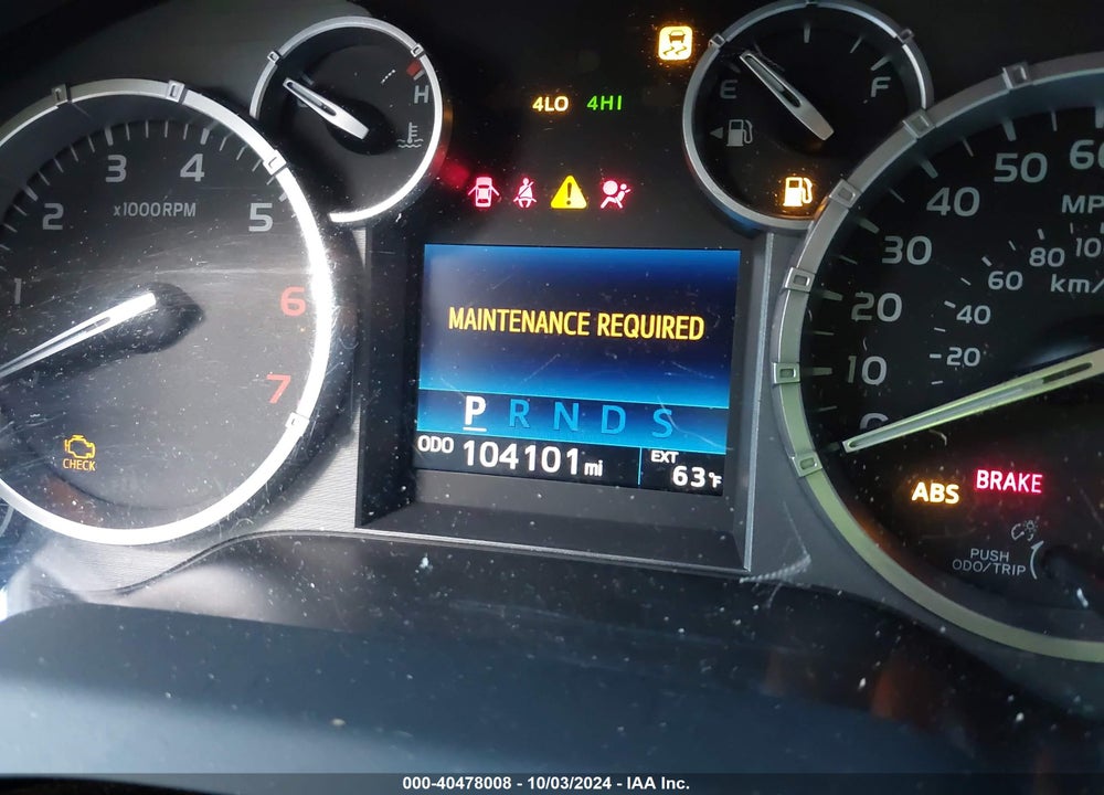 2016 TOYOTA TUNDRA PLATINUM 5.7L V8 VIN: 5TFAY5F16GX564117