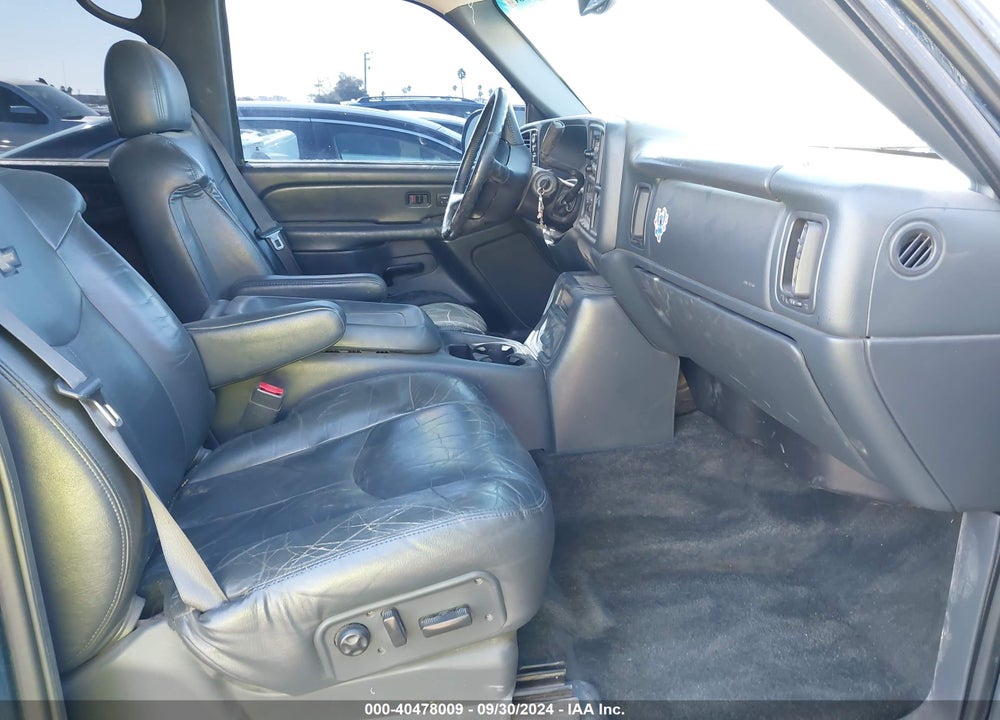 2002 CHEVROLET AVALANCHE 1500 VIN: 3GNEK13T62G121438