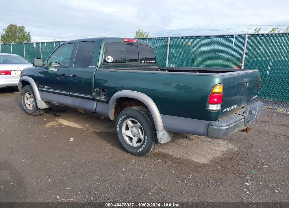 2002 TOYOTA TUNDRA LTD V8 VIN: 5TBBT48102S287675