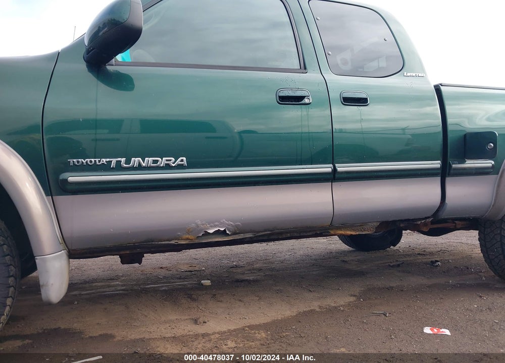 2002 TOYOTA TUNDRA LTD V8 VIN: 5TBBT48102S287675