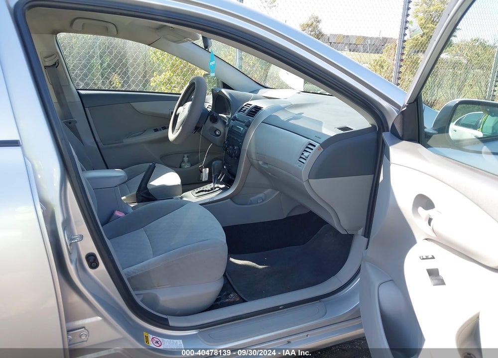 2009 TOYOTA COROLLA LE VIN: JTDBL40E49J004143