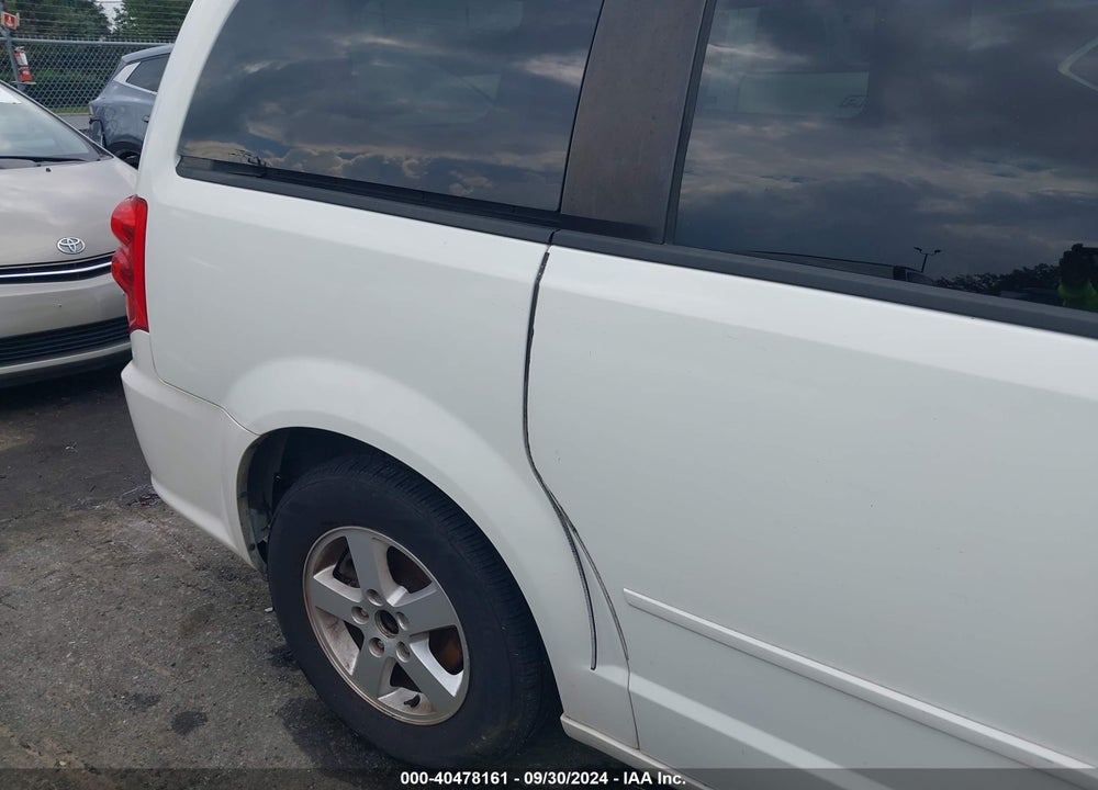 2011 DODGE GRAND CARAVAN MAINSTREET VIN: 2D4RN3DG7BR683408