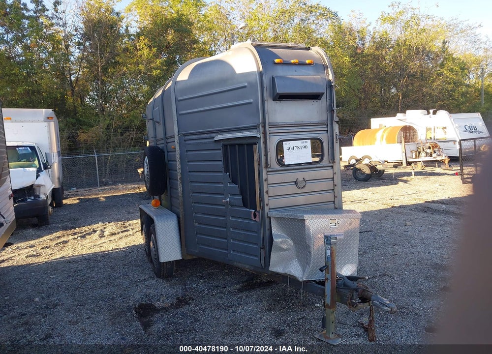 1984 RICE TRAILERS 11' TANDEM AXLE LIVESTOCK TRAILER VIN: 1C9AB142XBF127169