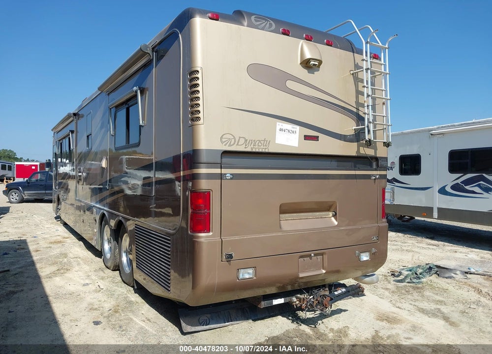 2005 MONACO ROADMASTER VIN: 1RF13561051030103