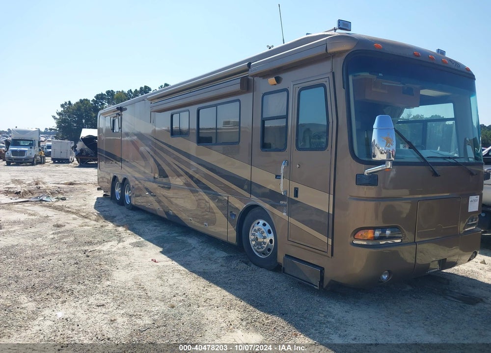 2005 MONACO ROADMASTER VIN: 1RF13561051030103