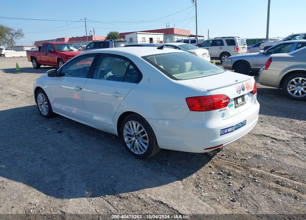 2014 VOLKSWAGEN JETTA 1.8T SEL VIN: 3VWL17AJ1EM422922