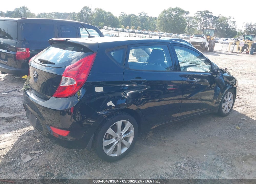 2013 HYUNDAI ACCENT SE VIN: KMHCU5AE9DU067151