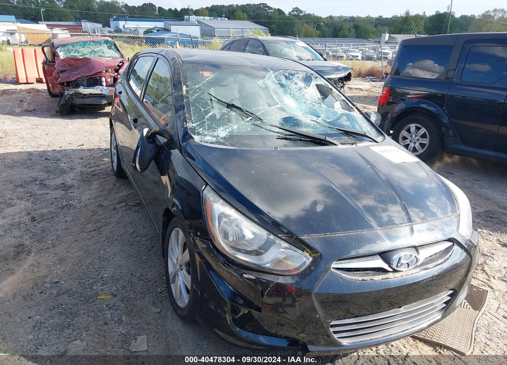 2013 HYUNDAI ACCENT SE VIN: KMHCU5AE9DU067151