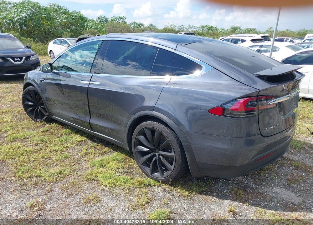 2018 TESLA MODEL X 100D/75D/P100D VIN: 5YJXCDE26JF109590