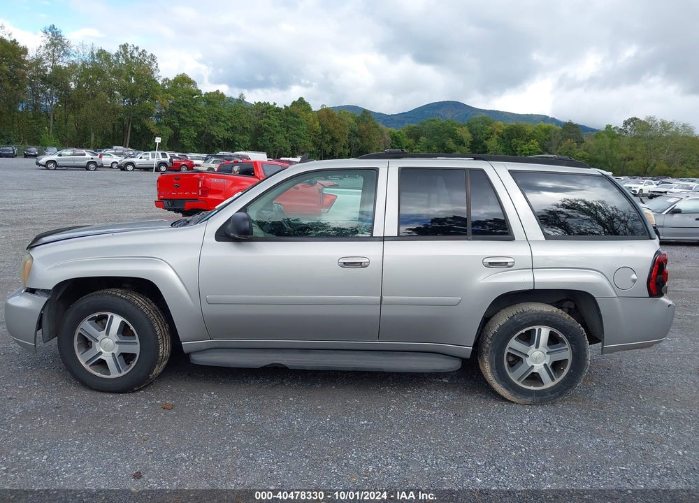 2007 CHEVROLET TRAILBLAZER VIN: 1GNDT13S372284631