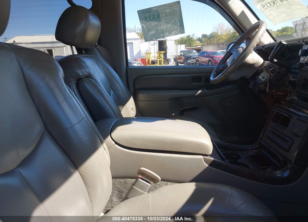 2005 GMC YUKON DENALI VIN: 1GKEK63U95J152804